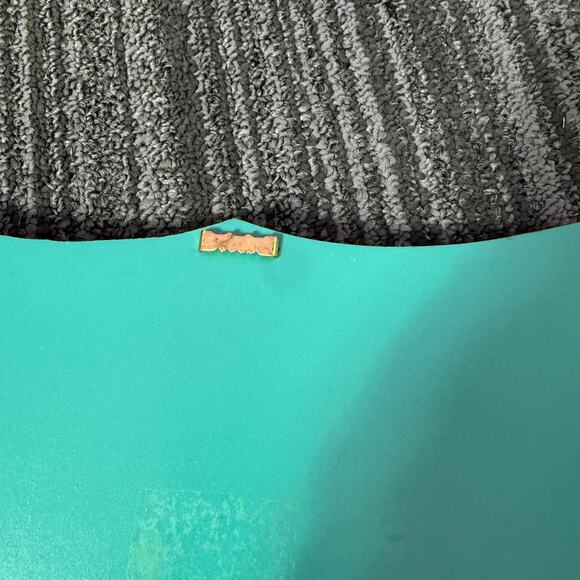 Rustic “Cowboys Welcome” Western Wall Sign | Turquoise Metal Décor | Barbed Wire - Picture 6 of 6